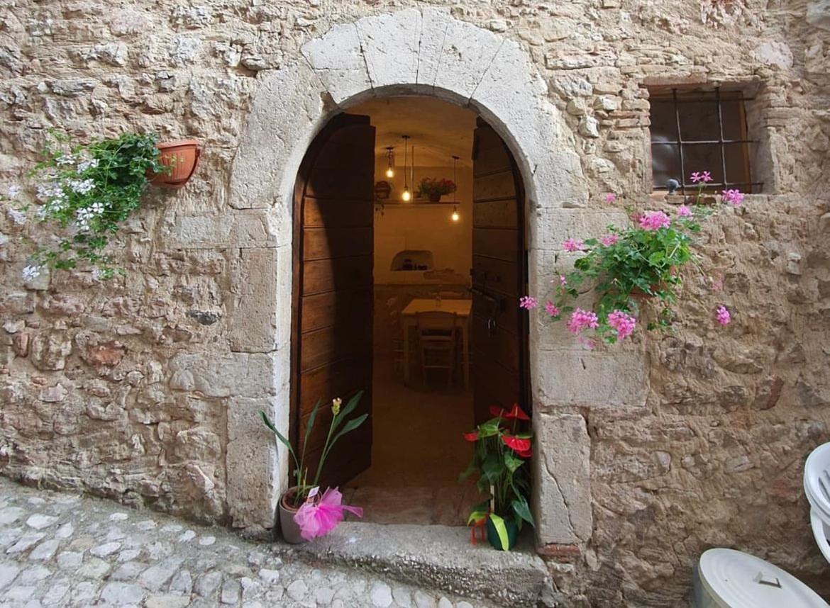 Villa Il Borgo Di Cornillo Meggiano Exterior foto